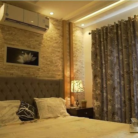 Rijas Apartments Eiffel Tower Bahria Town Lahore Rāmkot Εξωτερικό φωτογραφία