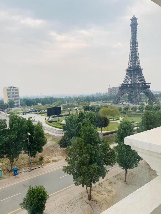 Rijas Apartments Eiffel Tower Bahria Town Lahore Rāmkot Εξωτερικό φωτογραφία